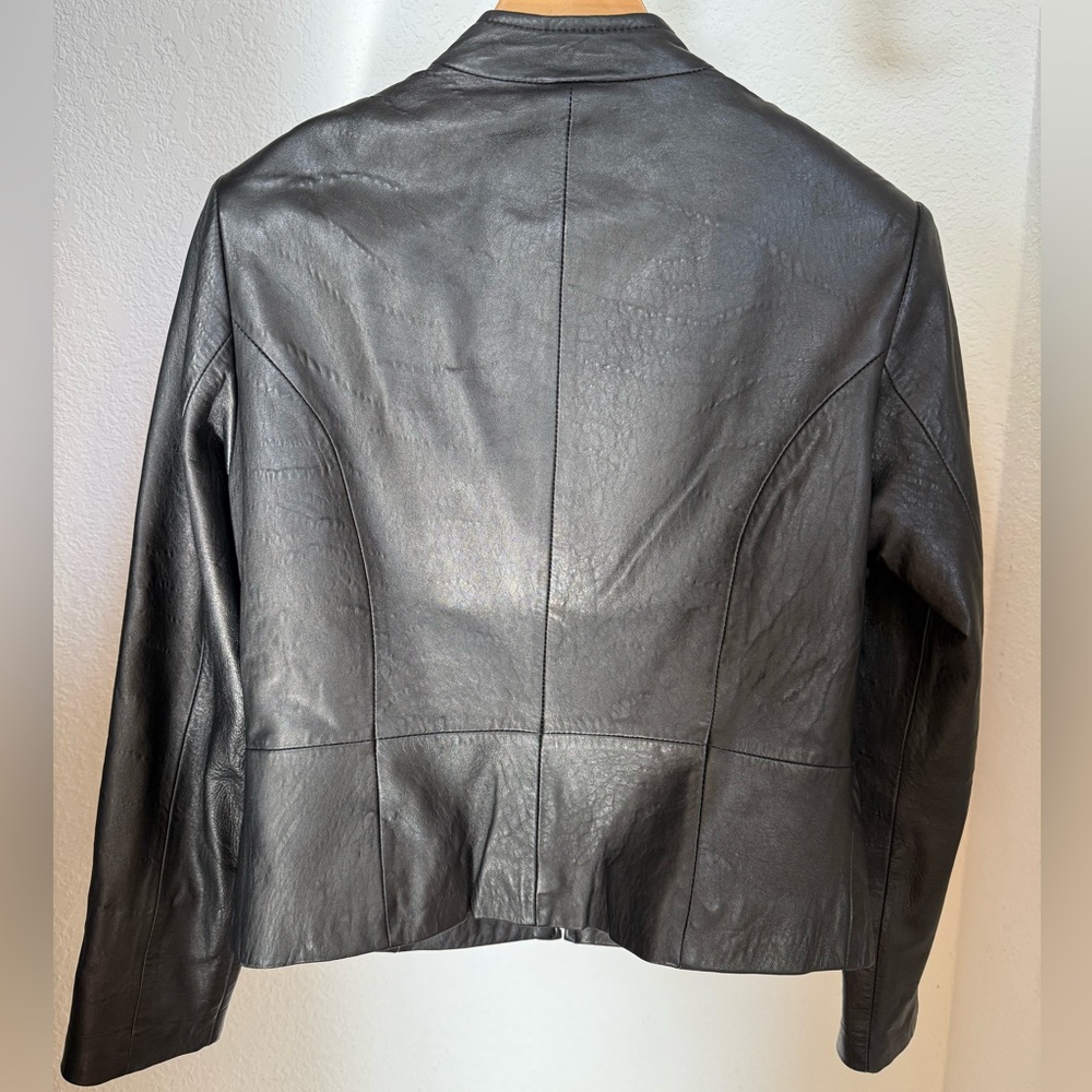 🖤 Newport News Easy Style Women’s Black Leather Jacket EUC - Picture 2 of 10